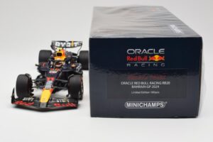 Red Bull Racing RB20 #11 S. Perez Bahrain GP 2024 Minichamps 1:18 110240111 Метал — снимка 6 от 7