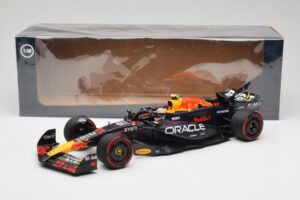 Red Bull Racing RB20 #11 S. Perez Bahrain GP 2024 Minichamps 1:18 110240111 Метал — снимка 7 от 7