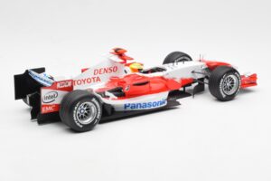 Panasonic Toyota Racing TF106 #8 R. Schumacher F1 2006 Minichamps 1:18 100060007 Метал — снимка 2 от 6