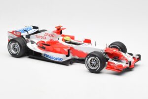 Panasonic Toyota Racing TF106 #8 R. Schumacher F1 2006 Minichamps 1:18 100060007 Метал — снимка 4 от 6