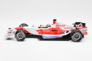 Toyota TF106 Panasonic Toyota Racing J. Trulli F1 Presentation 2006 Minichamps 1:18 AM59554H Метал — снимка 3 от 6