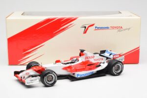 Toyota TF106 Panasonic Toyota Racing J. Trulli F1 Presentation 2006 Minichamps 1:18 AM59554H Метал — снимка 6 от 6