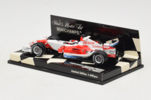 Toyota TF106 Panasonic #12 J. Trulli Panasonic Toyota Racing Showcar 2006 Minichamps 1:43 400060078 Метал — снимка 3 от 5
