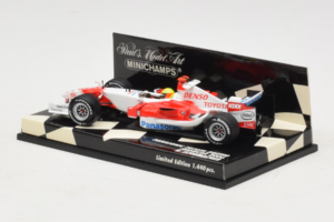 Toyota TF106 Panasonic #11 R. Schumacher Panasonic Toyota Racing Showcar 2006 Minichamps 1:43 400060077 Метал — снимка 3 от 5