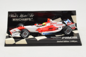 Toyota TF106 Panasonic #11 R. Schumacher Panasonic Toyota Racing Showcar 2006 Minichamps 1:43 400060077 Метал