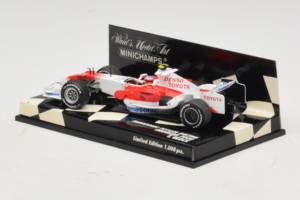 Toyota T. Glock Panasonic Toyota Racing Showcar F1 2008 Minichamps 1:43 400080082 Метал — снимка 3 от 5