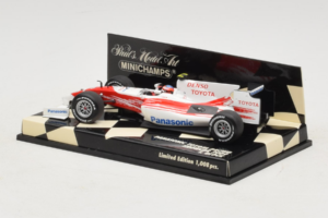 Toyota TF109 #10 T. Glock Panasonic Toyota Racing Showcar F1 2009 Minichamps 1:43 400090080 Метал — снимка 3 от 5