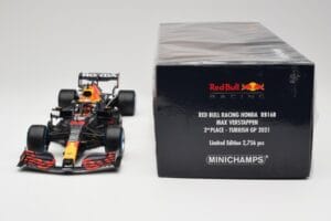 Red Bull Racing Honda RB16B #33 M. Verstappen Turkish GP 2nd Place 2021 Minichamps 1:18 110211633 Метал — снимка 6 от 7