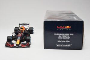 Red Bull Racing Honda RB16B #33 M. Verstappen Belgian GP Winner 2021 Minichamps 1:18 110211333 Смола — снимка 6 от 7