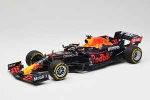 Red Bull Racing Honda RB16B #33 M. Verstappen Mexican GP Winner 2021 Minichamps 1:18 110211933 Смола