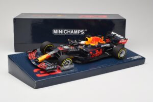 Red Bull Racing Honda RB16B #33 M. Verstappen Emilia Romagna GP 2021 Case Edition Minichamps 1:18 113210133 Смола — снимка 7 от 7