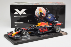 Red Bull Racing RB16B #33 M. Verstappen Monaco GP Winner 2021 Minichamps 1:18 113210533-R1 Смола — снимка 6 от 6