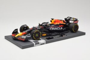 Oracle Red Bull Racing RB18 #33 M. Verstappen Belgian GP 2022 Minichamps 1:18 113221401 Смола — снимка 2 от 7