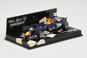 Red Bull Racing RB2 #14 D. Coulthard F1 2006 Minichamps 1:43 400060014 Метал — снимка 2 от 5