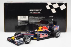 Red Bull Racing Renault RB5 #5 S. Vettel Showcar 2010 Minichamps 1:18 153100175 Метал — снимка 6 от 6