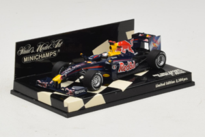 Red Bull Racing RB6 S. Vettel F1 Showcar 2010 Minichamps 1:43 400100075 Метал — снимка 2 от 5
