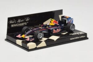 Red Bull Racing Renault RB5 #15 S. Vettel Showcar 2009 Minichamps 1:43 400090085 Метал — снимка 2 от 5