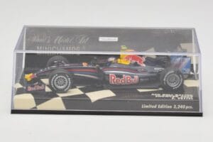 Red Bull Racing Renault RB5 #15 S. Vettel Showcar 2009 Minichamps 1:43 400090085 Метал — снимка 5 от 5