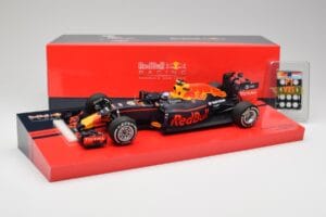 Red Bull RB12 #33 M. Verstappen Spain GP Winner 2016 Minichamps 1:18 147160533 Метал — снимка 6 от 6