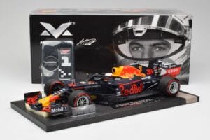 Red Bull RB15 #33 M. Verstappen Brazil GP Winner 2019 Minichamps 1:18 113191933 Метал — снимка 6 от 7