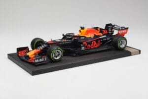 Red Bull RB15 #33 M. Verstappen German GP Winner Wet 2019 Minichamps 1:18 113191133 Метал — снимка 2 от 7