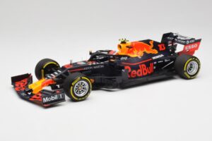 Red Bull RB15 #10 P. Gasly F1 2019 Minichamps 1:18 110190010 Метал