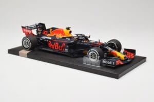 Red Bull RB16 #33 M. Verstappen Red Bull Racing 70th Anniversary GP Winner 2020 Minichamps 1:18 113200533-M1 Смола — снимка 4 от 7