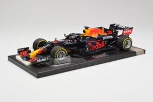 Red Bull RB16B #33 M. Verstappen France GP Winner 2021 Minichamps 1:18 113210833 Метал — снимка 2 от 7