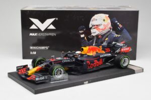Red Bull RB16B #33 M. Verstappen Emilia Romagna GP Winner 2021 Minichamps 1:18 113210233T Метал — снимка 6 от 6