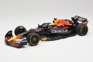 Red Bull RB18 #1 M. Verstappen France GP Winner 2022 Minichamps 1:18 110221201 Метал