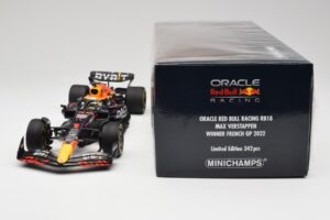 Red Bull RB18 #1 M. Verstappen France GP Winner 2022 Minichamps 1:18 110221201 Метал — снимка 7 от 7