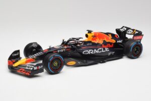 Red Bull RB18 #1 M. Verstappen Monaco GP 3rd Wet 2022 Minichamps 1:18 110220701 Метал