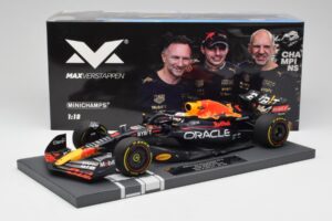 Red Bull RB18 Oracle #1 M. Verstappen US GP 2022 Winner Minichamps 1:18 113221901 Смола — снимка 7 от 7