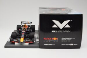 Red Bull RB18 #1 M. Verstappen Miami GP 2022 Winner Minichamps 1:18 113220301 Смола — снимка 6 от 7