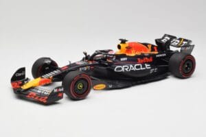 Red Bull RB19 #1 M. Verstappen Qatar Sprint Race 2nd WC 2023 Minichamps 1:18 110231801 Метал