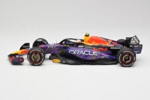 Red Bull RB19 #11 S. Perez Las Vegas GP 3rd 2023 Minichamps 1:18 110232211 Метал — снимка 3 от 6
