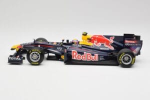 Red Bull RB5 #14 M. Webber Chinese GP 2nd 2009 Minichamps 1:18 150090114 Метал — снимка 3 от 6