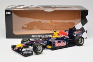 Red Bull RB5 #14 M. Webber Chinese GP 2nd 2009 Minichamps 1:18 150090114 Метал — снимка 6 от 6