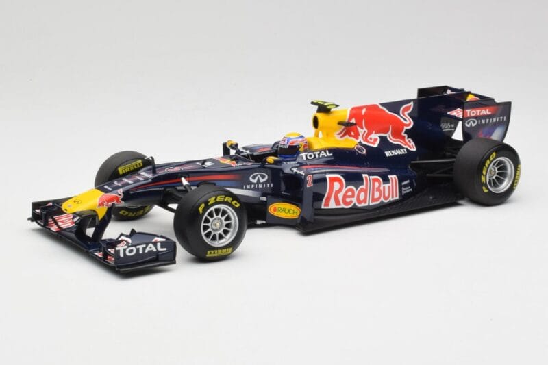 Red Bull RB5 #14 M. Webber Chinese GP 2nd 2009 Minichamps 1:18 150090114 Метал