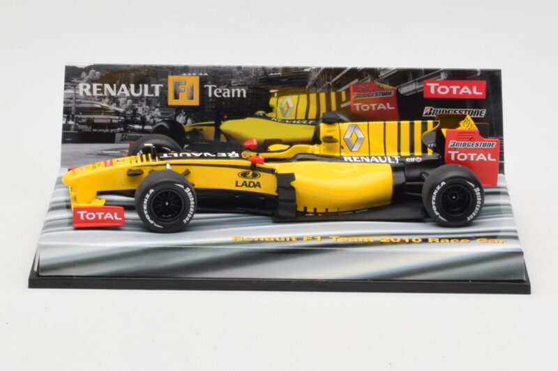 Renault R30 #11 R. Kubica Race Car 2010 Minichamps 1:43 403100081 Метал
