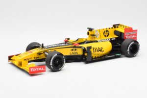 Renault R30 R. Kubica / V. Petrov F1 Showcar 2010 Minichamps 1:18 7711428831 Метал