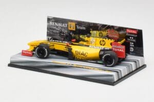 Renault R30 #10 R. Kubica F1 Showcar 2010 Minichamps 1:43 7711426978 Метал — снимка 2 от 5