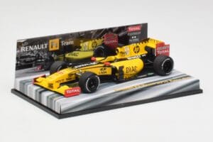 Renault R30 #10 R. Kubica F1 Showcar 2010 Minichamps 1:43 7711426978 Метал — снимка 3 от 5