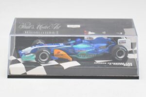Sauber C24 J. Villeneuve F1 2005 Minichamps 1:43 400050011 Метал — снимка 4 от 5
