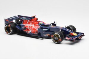 Scuderia Toro Rosso STR3 #11 S. Bourdais F1 2008 Minichamps 1:18 150080014 Метал — снимка 4 от 6