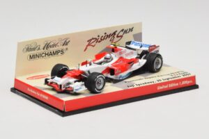 Toyota TF107 #12 J. Trulli Showcar 2007 Minichamps 1:43 403070082 Метал — снимка 2 от 5