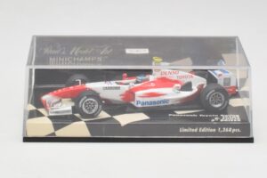 Toyota TF104 Panasonic Racing #0 R. Zonta 3rd Driver 2004 Minichamps 1:43 400040038 Метал — снимка 5 от 5
