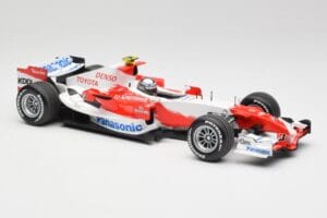 Toyota TF107 #12 J. Trulli F1 Launch Livery 2007 Minichamps 1:18 AM601321 Метал — снимка 4 от 6