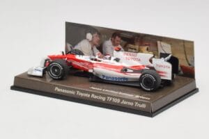 Toyota TF109 Panasonic Toyota Racing #9 J. Trulli F1 2009 Minichamps 1:43 AM62130 Метал — снимка 3 от 5