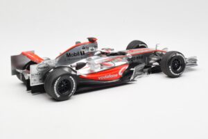 McLaren MP4-22 Mercedes #1 F. Alonso Showcar 2007 Minichamps 1:18 533071871 Метал — снимка 2 от 6